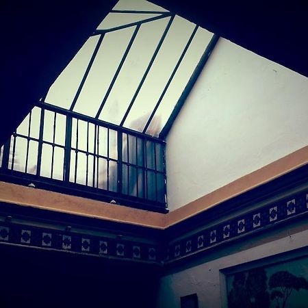 Pension Bailen Sevilla Bagian luar foto