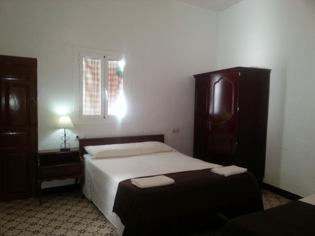 Pension Bailen Sevilla Bagian luar foto